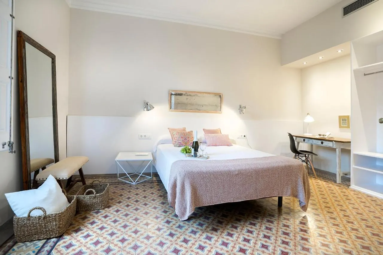 Friendly Rentals Gran Via Барселона
