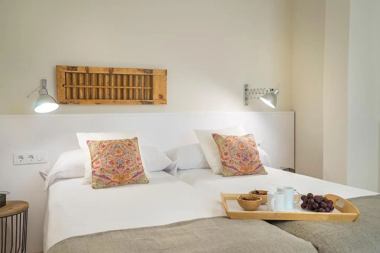 Friendly Rentals Gran Via Барселона